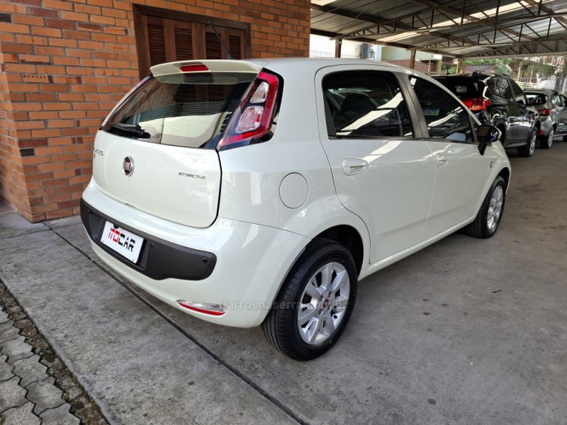 PUNTO 1.4 ATTRACTIVE ITALIA 8V FLEX 4P MANUAL - 2016 - GARIBALDI