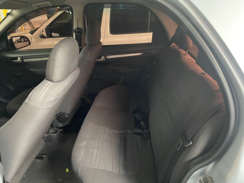 PRISMA 1.4 MPFI LT 8V FLEX 4P MANUAL - 2011 - SAPIRANGA