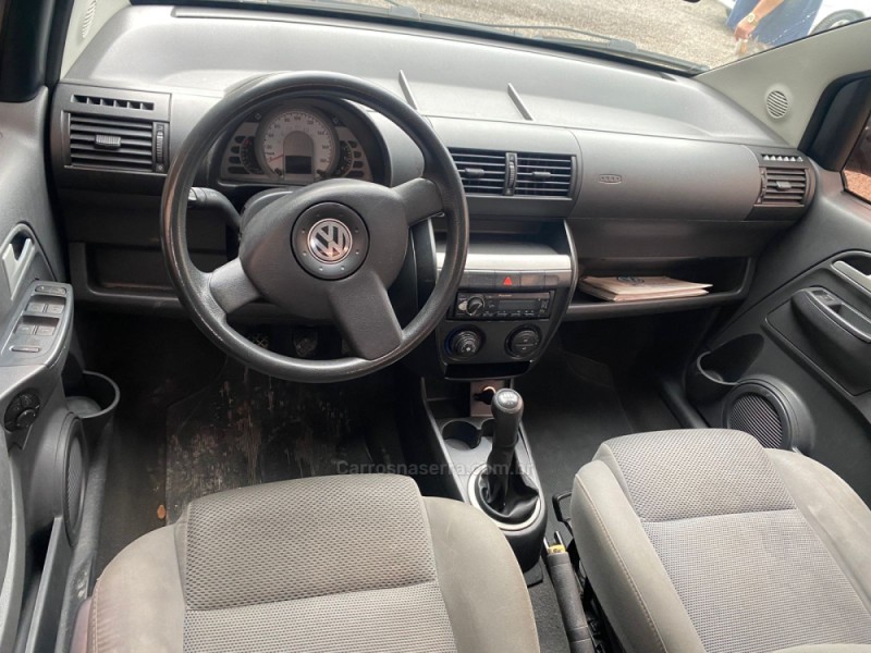 FOX 1.0 MI CITY 8V FLEX 4P MANUAL - 2009 - SAPIRANGA
