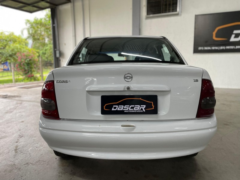 CORSA 1.6 MPFI CLASSIC SEDAN 8V GASOLINA 4P MANUAL - 2003 - BOM PRINCíPIO