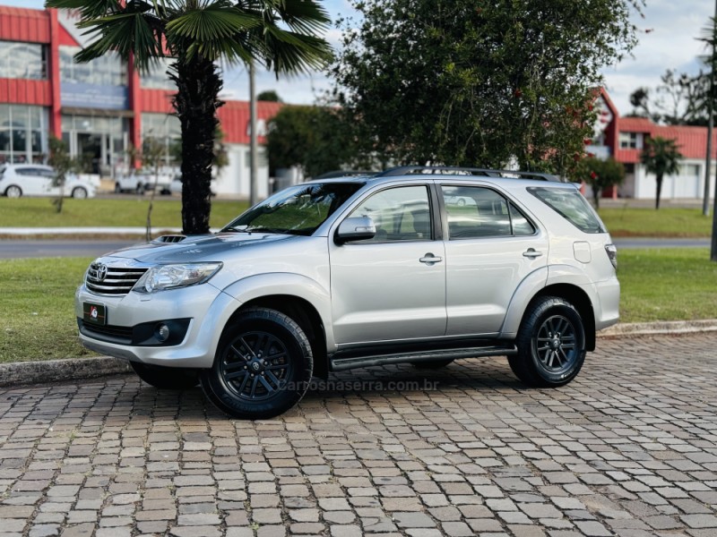 hilux sw4 3.0 srv 4x4 16v turbo intercooler diesel 4p automatico 2015 casca