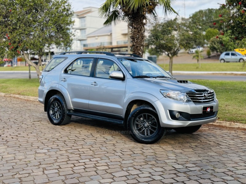 HILUX SW4 3.0 SRV 4X4 16V TURBO INTERCOOLER DIESEL 4P AUTOMÁTICO - 2015 - CASCA
