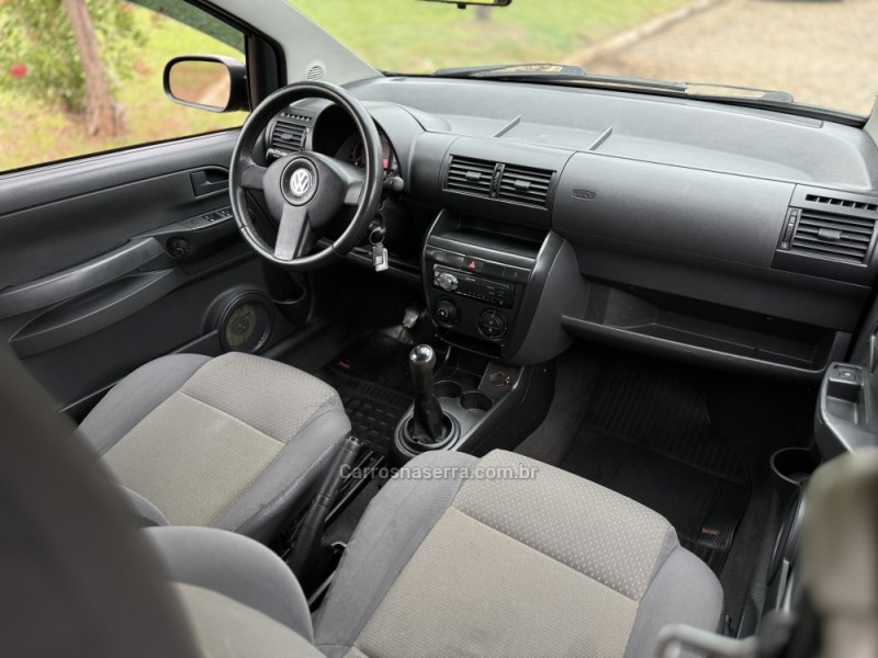 FOX 1.0 MI 8V FLEX 4P MANUAL - 2009 - CASCA