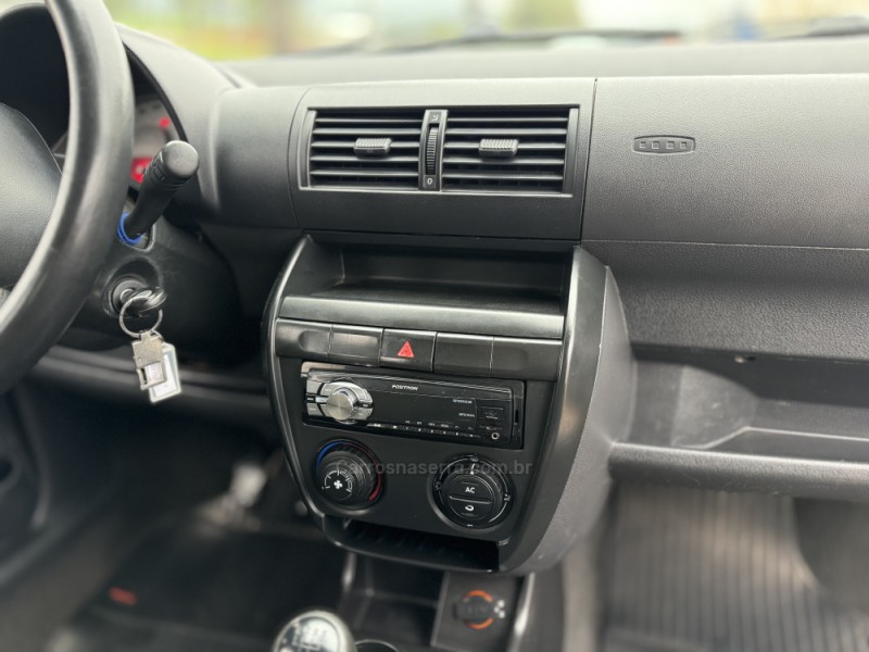 FOX 1.0 MI 8V FLEX 4P MANUAL - 2009 - CASCA