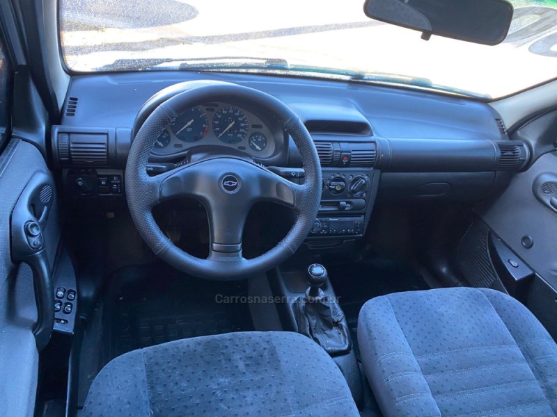 CORSA 1.6 MPFI CLASSIC SEDAN 8V GASOLINA 4P MANUAL - 2000 - SAPIRANGA