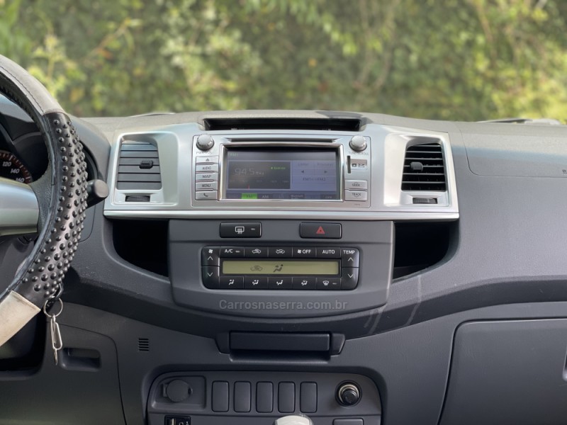 HILUX 2.7 SRV 4X4 CD 16V FLEX 4P AUTOMÁTICO - 2013 - FARROUPILHA