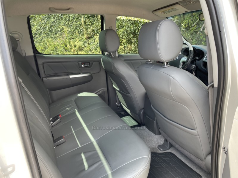 HILUX 2.7 SRV 4X4 CD 16V FLEX 4P AUTOMÁTICO - 2013 - FARROUPILHA