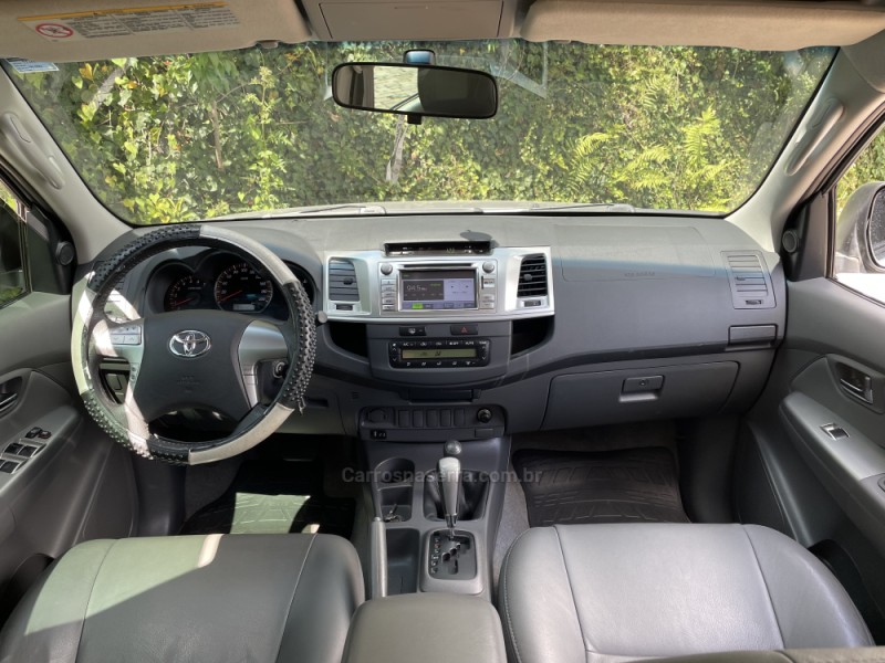 HILUX 2.7 SRV 4X4 CD 16V FLEX 4P AUTOMÁTICO - 2013 - FARROUPILHA