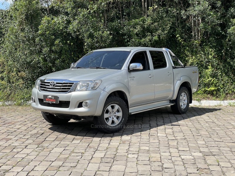 HILUX 2.7 SRV 4X4 CD 16V FLEX 4P AUTOMÁTICO - 2013 - FARROUPILHA