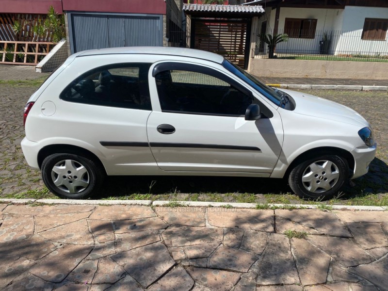 CELTA 1.0 MPFI 8V GASOLINA 2P MANUAL - 2010 - SAPIRANGA