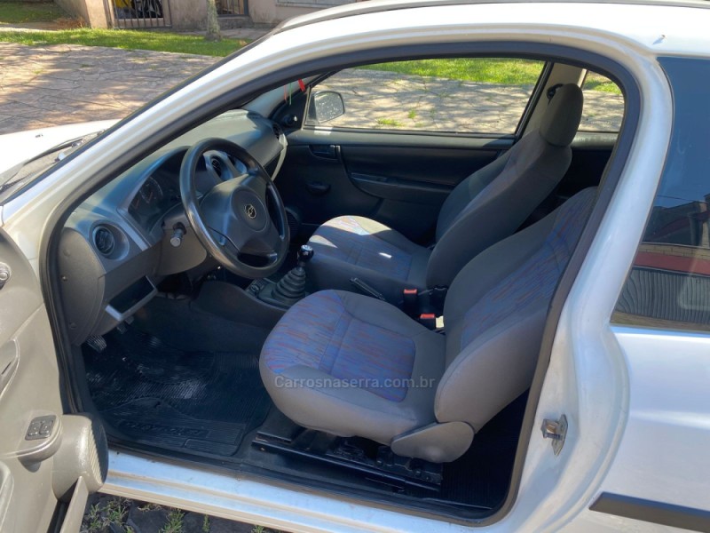 CELTA 1.0 MPFI 8V GASOLINA 2P MANUAL - 2010 - SAPIRANGA