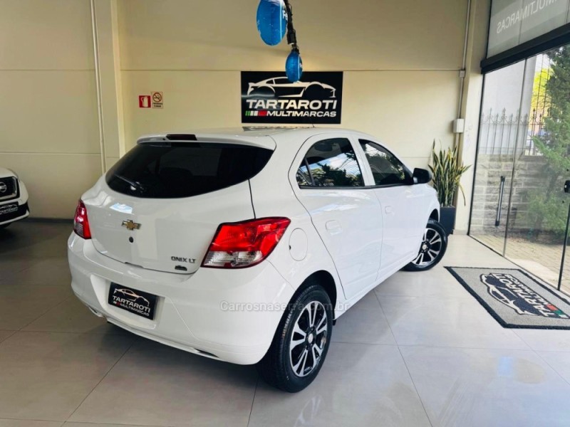 ONIX 1.0 MPFI LT 8V FLEX 4P MANUAL - 2016 - CAXIAS DO SUL