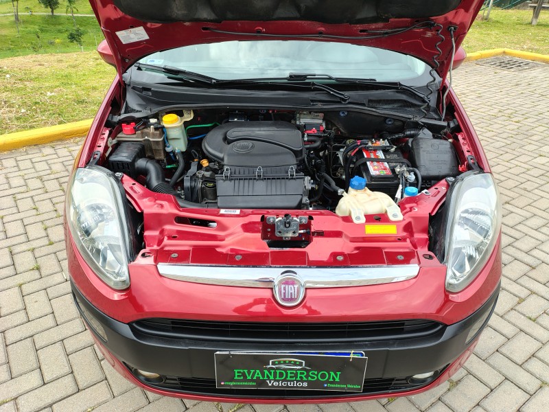 PUNTO 1.4 ATTRACTIVE 8V FLEX 4P MANUAL - 2013 - CAXIAS DO SUL