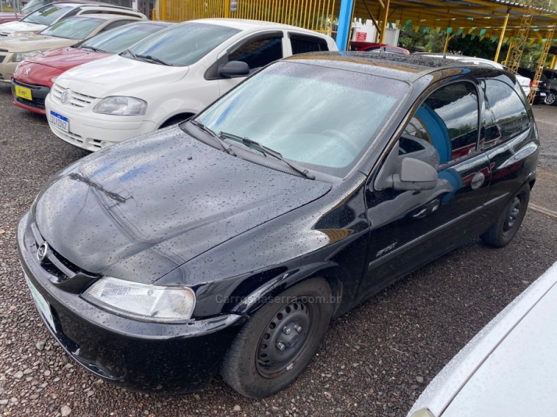 CELTA 1.0 MPFI 8V GASOLINA 2P MANUAL - 2005 - SAPIRANGA