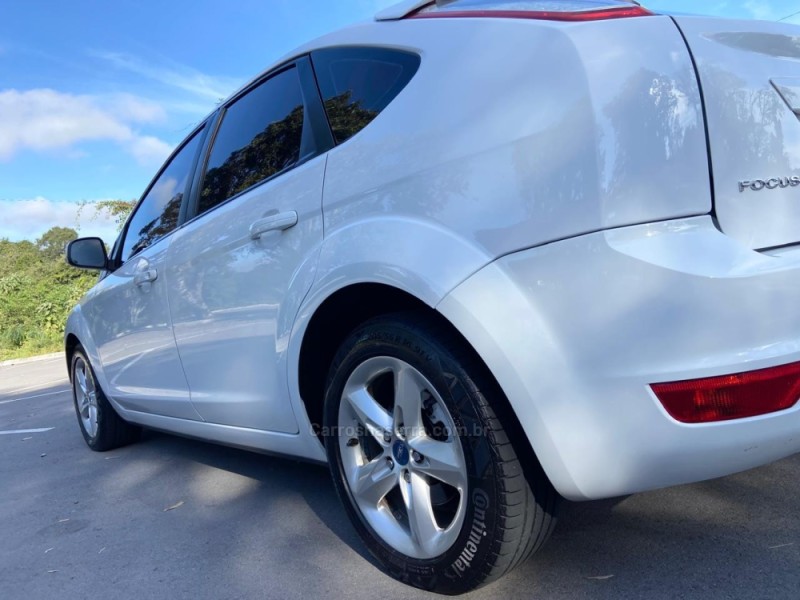 FOCUS 1.6 GLX 16V FLEX 4P MANUAL - 2013 - BENTO GONçALVES