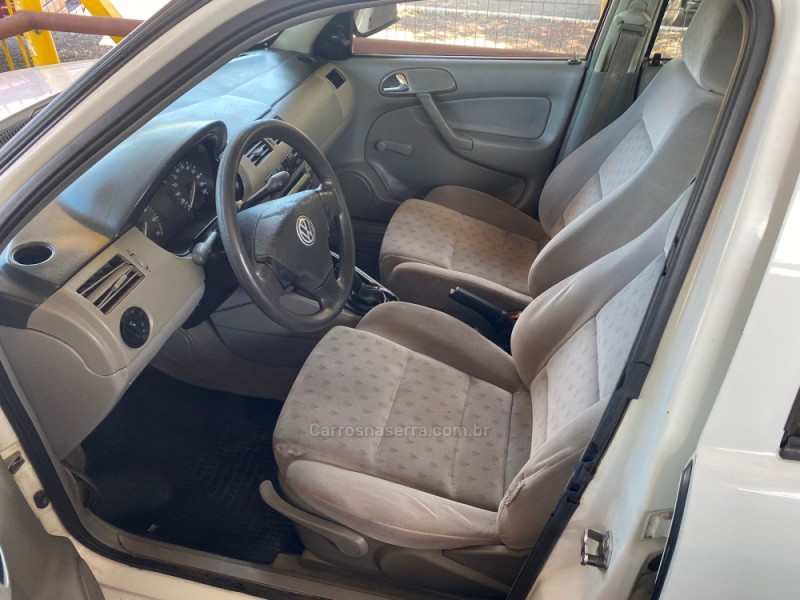 GOL 1.6 CL 8V GASOLINA 4P MANUAL - 2000 - SAPIRANGA