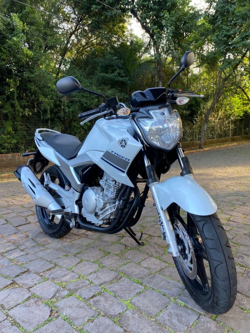 FAZER YS 250 - 2014 - LAJEADO