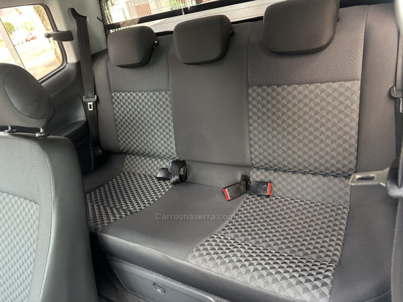 SAVEIRO 1.6 MI TRENDLINE CD 8V FLEX 2P MANUAL - 2015 - NOVA PRATA
