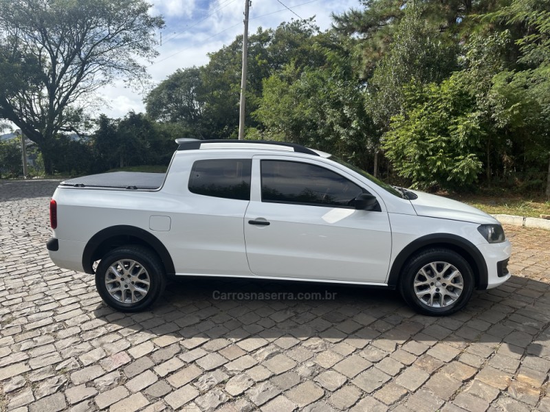 SAVEIRO 1.6 MI TRENDLINE CD 8V FLEX 2P MANUAL - 2015 - NOVA PRATA