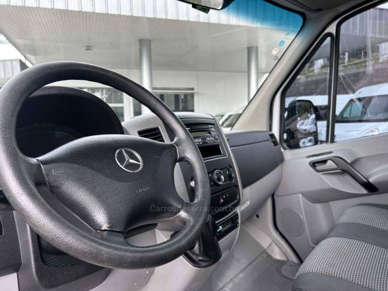 SPRINTER 2.2 CHASSI 515 LONGO DIESEL 3P MANUAL - 2016 - FARROUPILHA