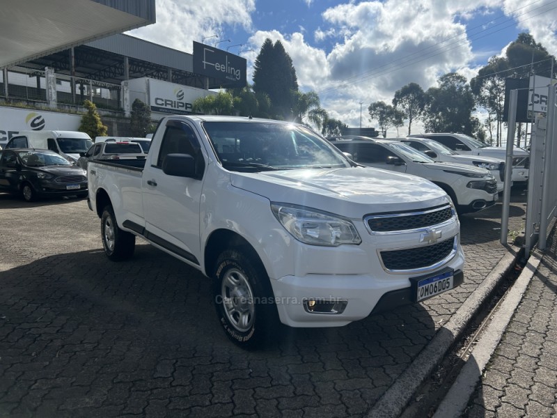 S10 2.8 LS 4X4 CS 16V TURBO DIESEL 2P MANUAL - 2013 - FARROUPILHA
