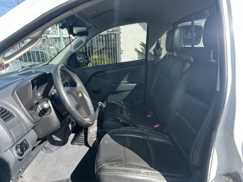 S10 2.8 LS 4X4 CS 16V TURBO DIESEL 2P MANUAL - 2013 - FARROUPILHA