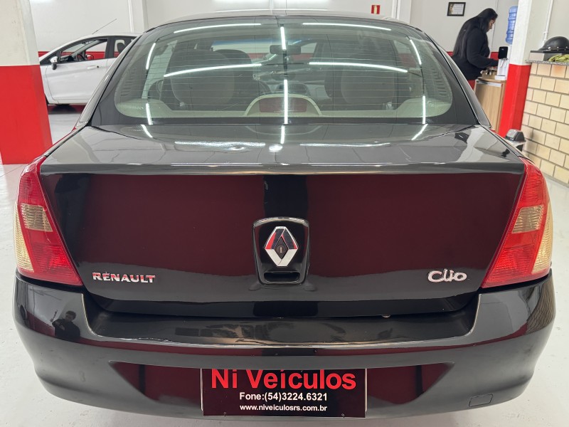 CLIO 1.6 PRIVILÉGE SEDAN 16V GASOLINA 4P MANUAL - 2007 - CAXIAS DO SUL