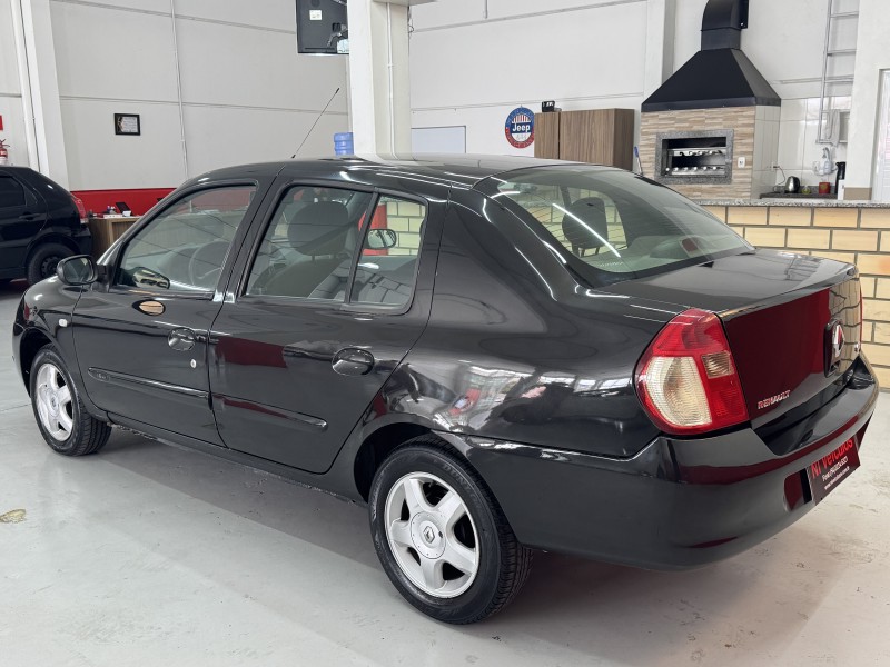 CLIO 1.6 PRIVILÉGE SEDAN 16V GASOLINA 4P MANUAL - 2007 - CAXIAS DO SUL