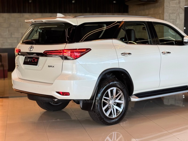 HILUX SW4 2.8 SRX 4X4 7 LUGARES 16V TURBO INTERCOOLER DIESEL 4P AUTOMÁTICO - 2017 - DOIS IRMãOS
