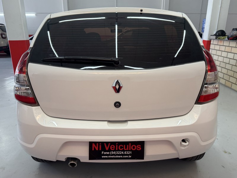 SANDERO 1.0 EXPRESSION 16V FLEX 4P MANUAL - 2014 - CAXIAS DO SUL