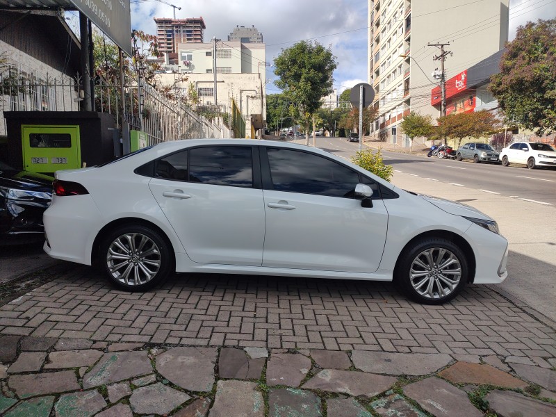 COROLLA 2.0 XEI 16V FLEX 4P AUTOMÁTICO - 2022 - CAXIAS DO SUL