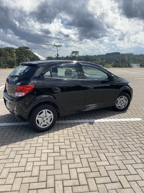 ONIX 1.0 LT 12V FLEX 4P MANUAL - 2016 - CAXIAS DO SUL