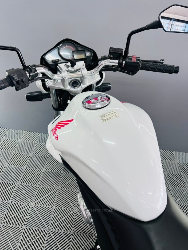 CB 300R  - 2014 - CAMPO BOM