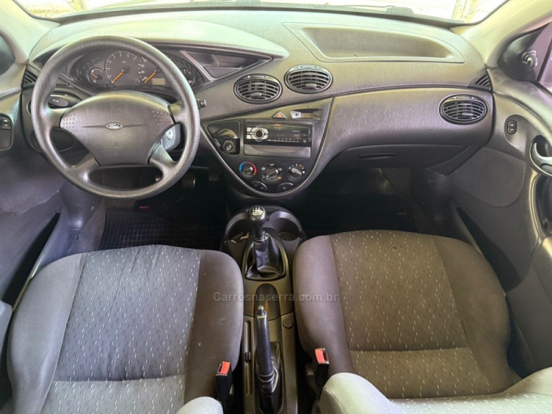 FOCUS 1.6 GL 8V GASOLINA 4P MANUAL - 2005 - FARROUPILHA