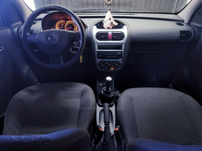 CORSA 1.8 MPFI PREMIUM SEDAN 8V FLEX 4P MANUAL - 2009 - CAMPO BOM