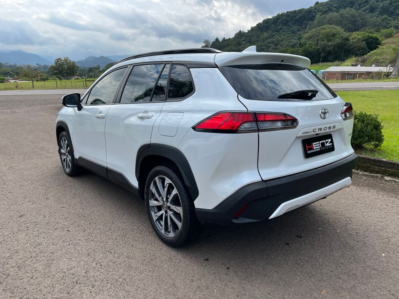 COROLLA 2.0 CROSS XRE 16V FLEX 4P AUTOMÁTICO - 2022 - BOM PRINCíPIO