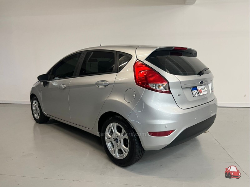 FIESTA 1.6 SE HATCH 16V FLEX 4P AUTOMÁTICO - 2015 - CAXIAS DO SUL