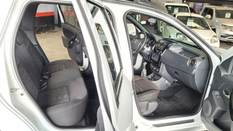 DUSTER 1.6 DYNAMIQUE 4X2 16V FLEX 4P MANUAL - 2017 - GARIBALDI