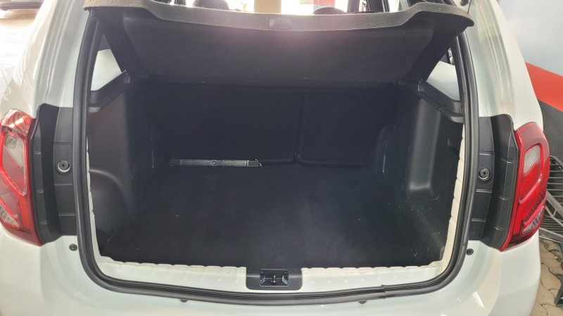 DUSTER 1.6 DYNAMIQUE 4X2 16V FLEX 4P MANUAL - 2017 - GARIBALDI