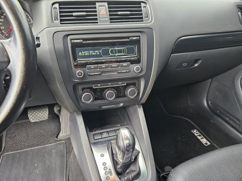 JETTA 2.0 COMFORTLINE FLEX 4P TIPTRONIC - 2012 - CAXIAS DO SUL
