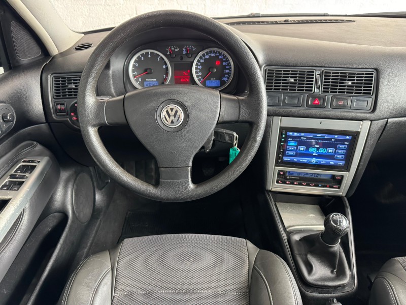 GOLF 1.6 MI SPORTLINE 8V FLEX 4P MANUAL - 2010 - CAXIAS DO SUL