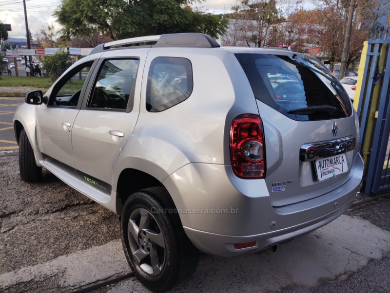 DUSTER 1.6 TECH ROAD 4X2 16V FLEX 4P MANUAL - 2014 - CAXIAS DO SUL
