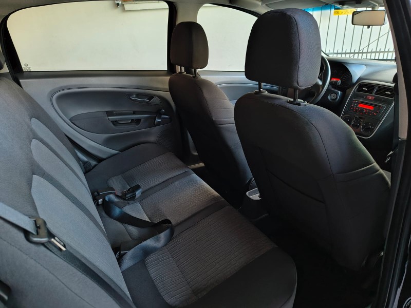 PUNTO 1.6 ESSENCE SP DUALOGIC 16V FLEX 4P AUTOMATIZADO - 2012 - CAXIAS DO SUL