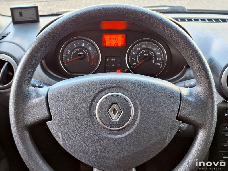 LOGAN 1.0 EXPRESSION 16V FLEX 4P MANUAL - 2013 - NOVO HAMBURGO
