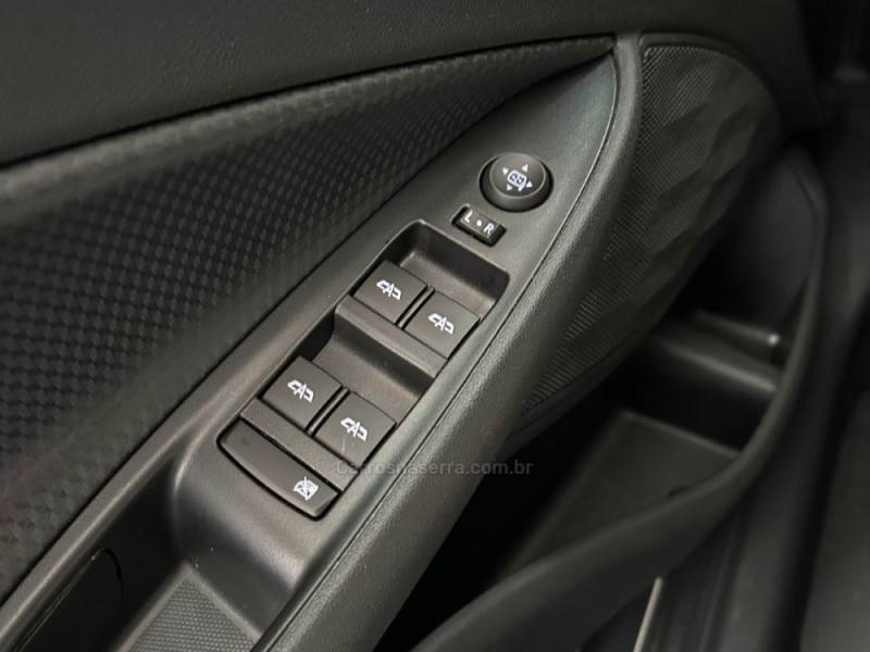 ONIX 1.0	LT PLUS 8V TURBO FLEX 4P AUTOMÁTICO - 2025 - ENCANTADO