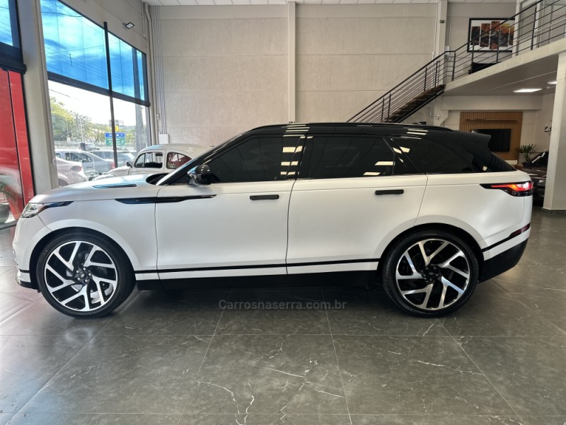 RANGE ROVER VELAR 2.0 P300 GASOLINA R-DYNAMIC SE AUTOMÁTICO - 2020 - ESTâNCIA VELHA