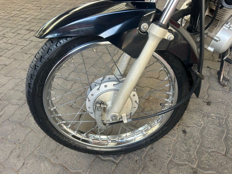 CG 125 FAN - 2015 - TRêS COROAS