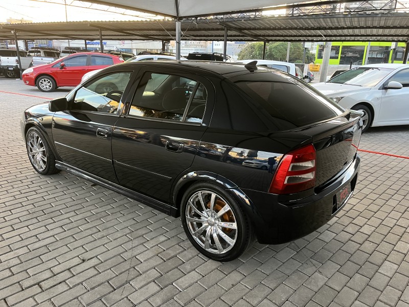 ASTRA 2.0 MPFI CD 8V GASOLINA 4P MANUAL - 2004 - CAXIAS DO SUL