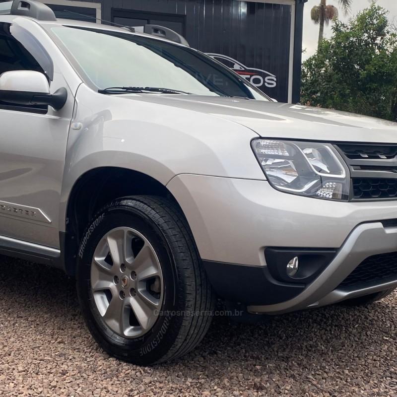 DUSTER 1.6 DYNAMIQUE 4X2 16V FLEX 4P MANUAL - 2019 - LAJEADO