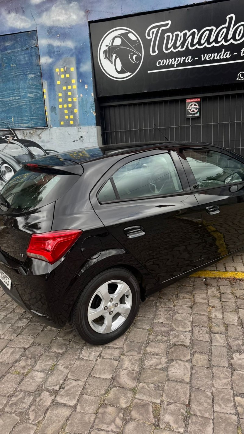 ONIX 1.4 MPFI LT 8V FLEX 4P MANUAL - 2019 - CAXIAS DO SUL